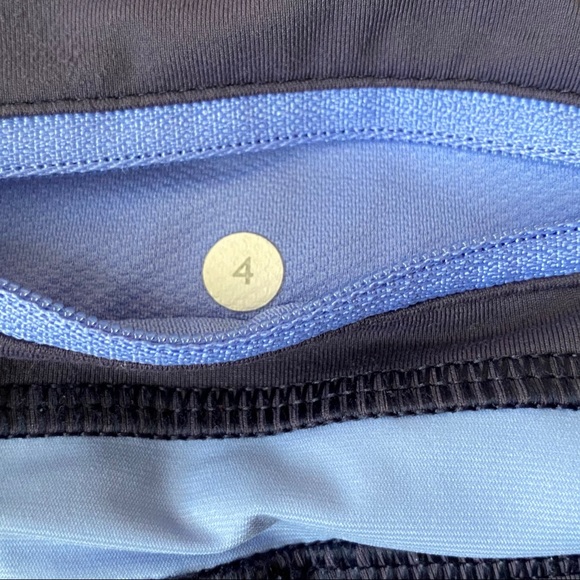 Lululemon crops. Size 4. - Picture 5 of 9